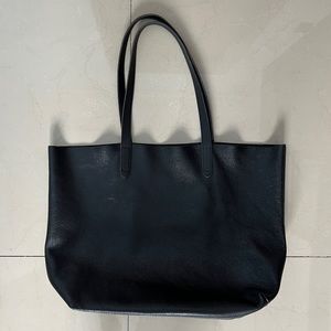 Cuyana Black Classic Leather Tote Bag
